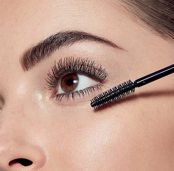 Kirpik üçin tuş BOURJOIS Volume Reveal göwrüm beriji aýnaly, Gara, 7.5 ml