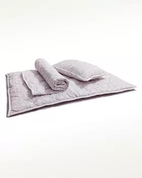 Çaga ýassyk, ýorgan, düşek "Akpamyk", ak, gülgüne gülli