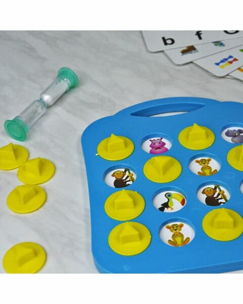 Çagalar üçin meňzeş şekilleri tapmak oýuny