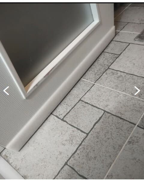 Sowukdan we şemaldan goraýyjy gapyň aşagyna goýulýan penoplast 90 sm