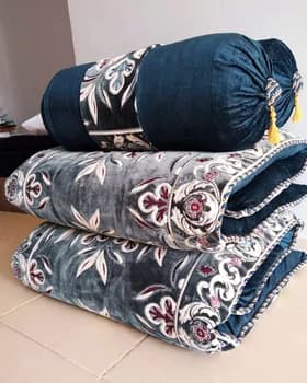 Wilýur düşek han ýassyk