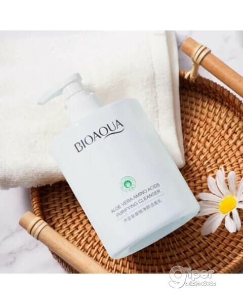 "Bioaqua" Aloe Vera Amino Acid Purifying Cleanser Очищающая пенка для умывания с дозатором, 500 мл