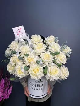 19 роз во француском стиле