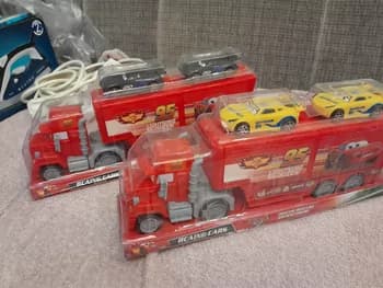 Taçki Traller McQueen 2 maşynly plasmas toplum