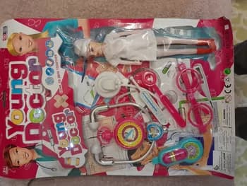 Oýunjak lukman toplumy, gurjak we medisina gurallary bilen