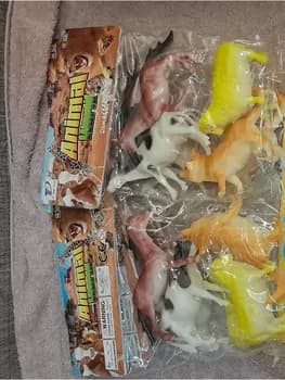 Oýunjak öý haýwanlar "Animal World"