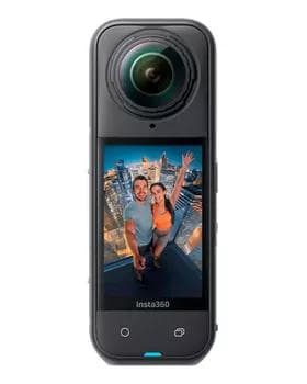Камера Insta360 X5