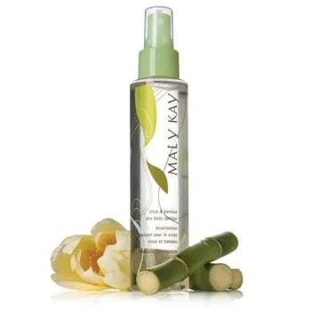 Женская спреи вода для тела Лотос и Бамбук 147ml Maly kay