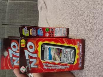Çagalar üçin oýunjak mini telefon Nokia N70