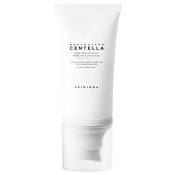 Осветляющий санскрин SKIN1004 Madagascar Centella Tone Brightening Tone-Up Sunscreen SPF50+ PA++++  50 мл